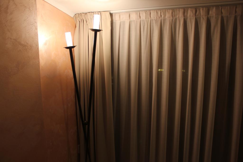 Hostel Del Gal Clusane Buitenkant foto